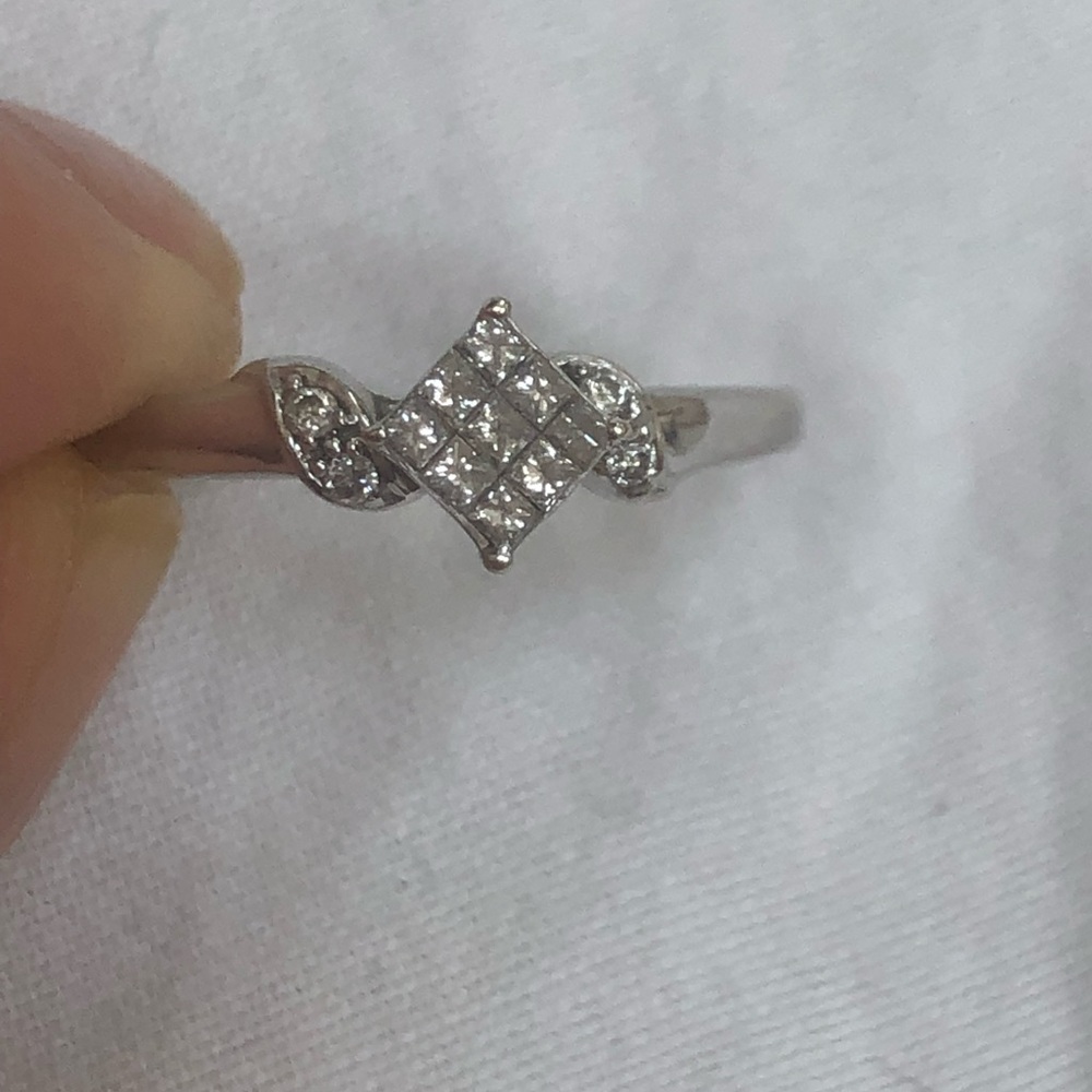 🔴🆑Authentic 💯% Real 14k White Gold Ring With Natural Diamonds🆑🔴 - Picture 2 of 8